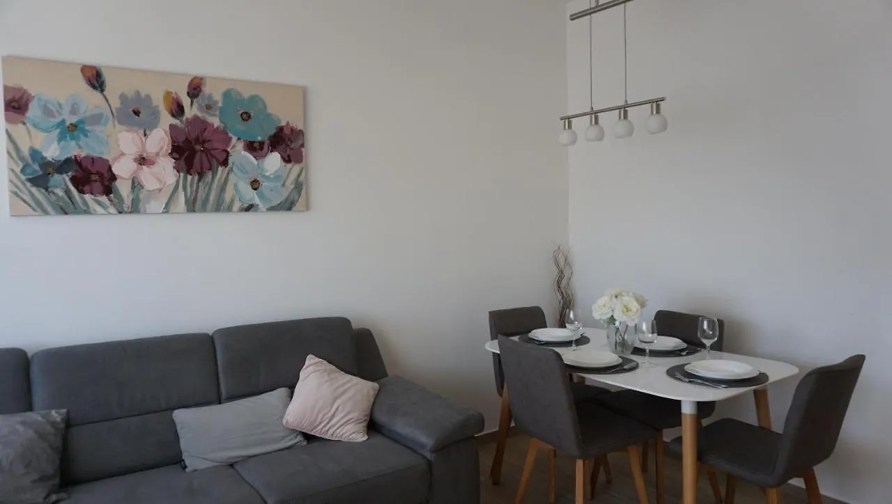 Apartman Luka Pula Apartment