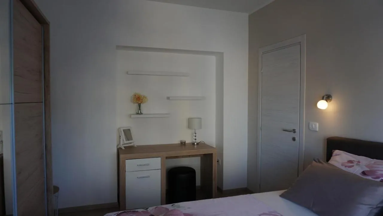 Apartman Luka プーラ アパート