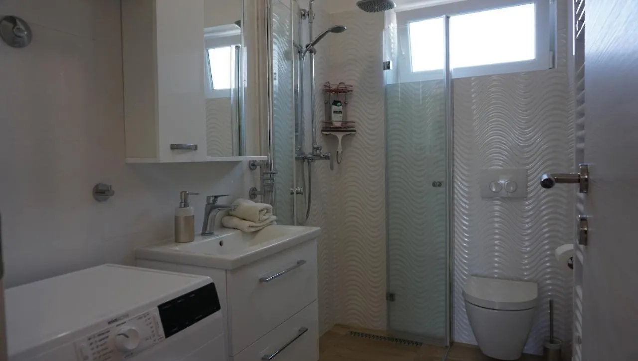 Apartman Luka Pula Apartment