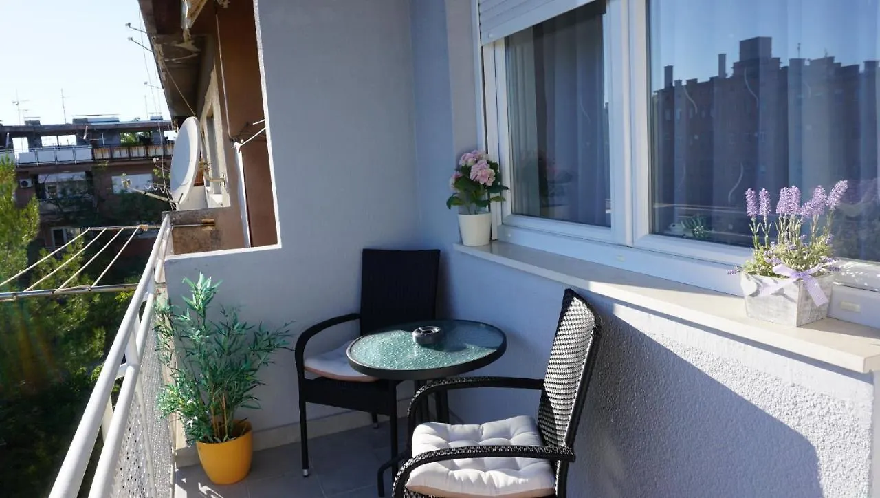 Apartman Luka プーラ アパート