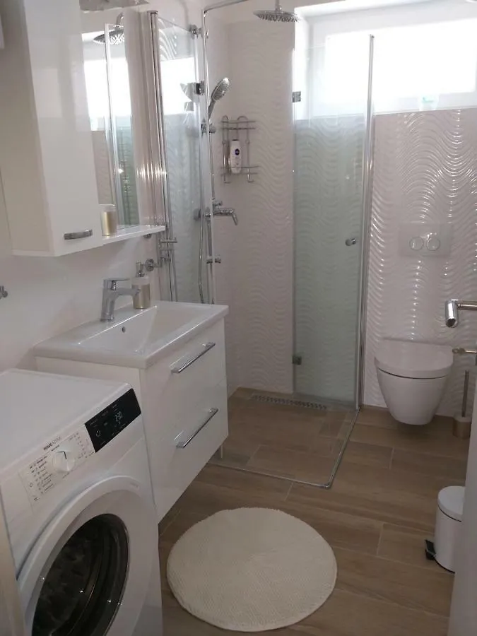 Apartment Apartman Luka Pula